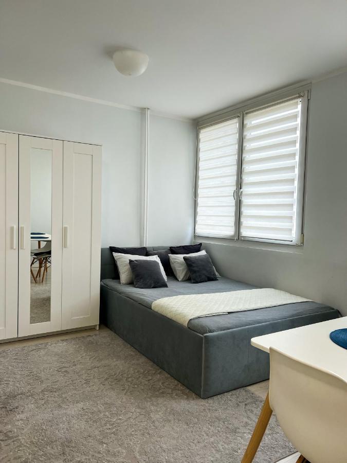 Przytulna Kawalerka Apartamento Varsovia Exterior foto