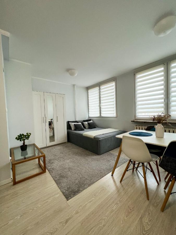Przytulna Kawalerka Apartamento Varsovia Exterior foto